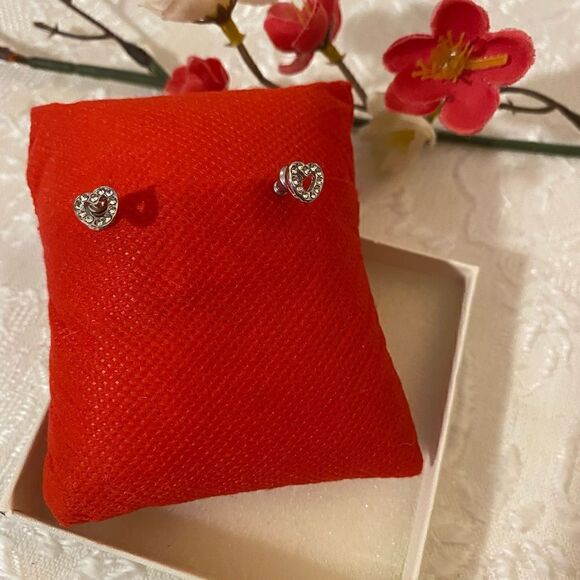 🎀 Swarovski Attract Stud Pierced  heart ❤️ Shape fashion Earrings - Picture 7 of 12